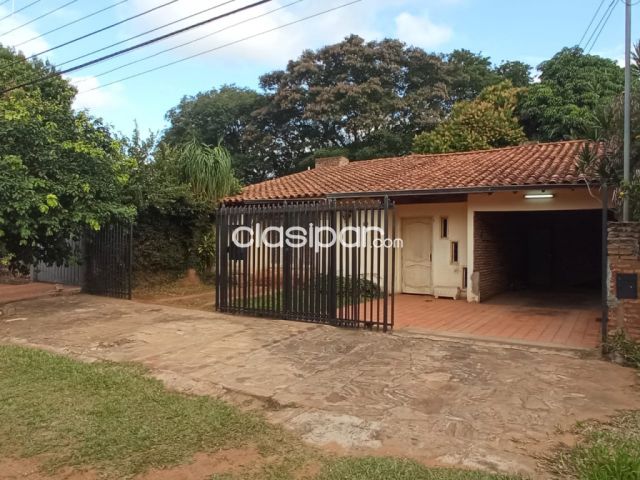 Casas - Casa en Fernando de la Mora Zona Norte a precio de terreno