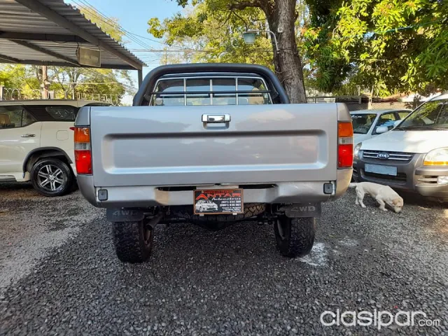 Toyota Hilux 1996 — foto 7