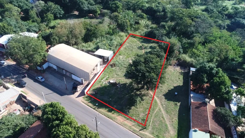 VENDO HERMOSO TERRENO EN LUQUE. SOBRE AVENIDA CAMPO VIA — foto 2