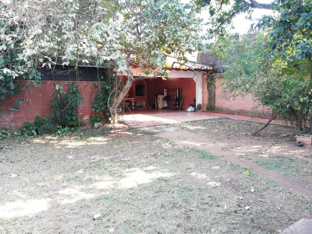 Vendo Casa en Asunción Barrio Ykua Sati — foto 3