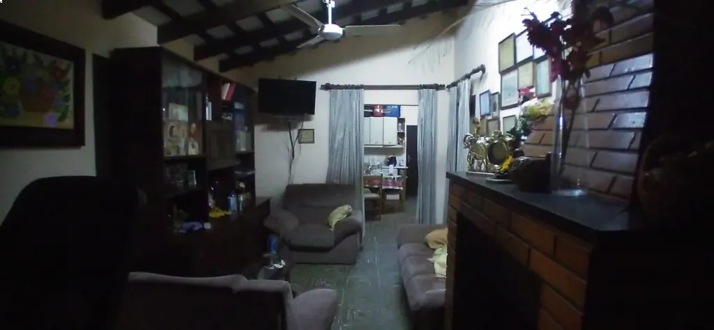 VENDO CASA EN EXCLUSIVO BARRIO MBURUCUYA — foto 3