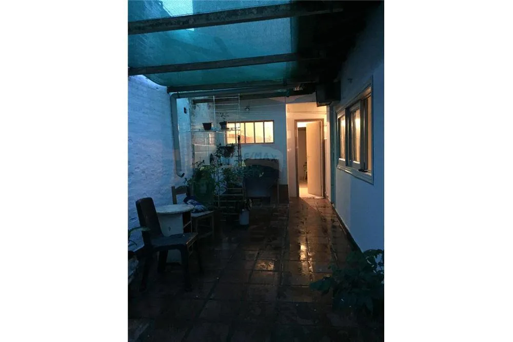 HERMOSA CASA EN LOS LAURELES — foto 2