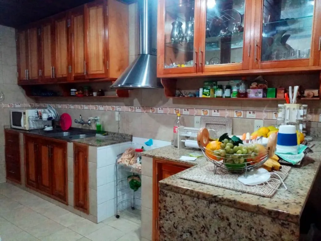 VENDO CASA DE 2 PLANTAS EN BARRIO JARA ASUNCIÓN — foto 3