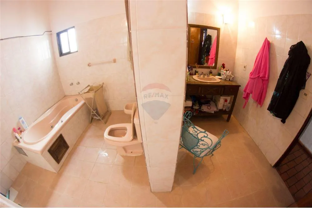 VENDO HERMOSA Y AMPLIA RESEIDENCIA EN VILLA AURELIA — foto 2