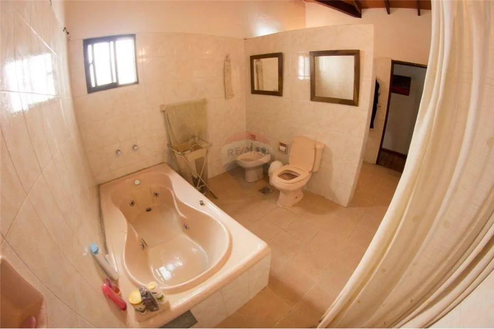 VENDO HERMOSA Y AMPLIA RESEIDENCIA EN VILLA AURELIA — foto 3