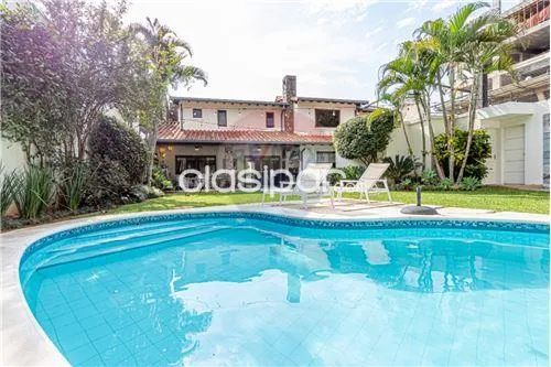 VENDO Hermosa residencia sobre avenida Molas Lopez — foto 2