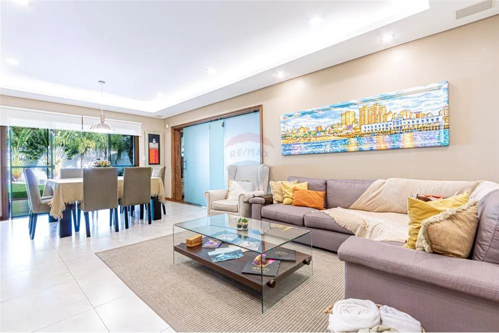 Vendo hermosa y amplia Residencia en Asunción - 580.000 USD. — foto 3