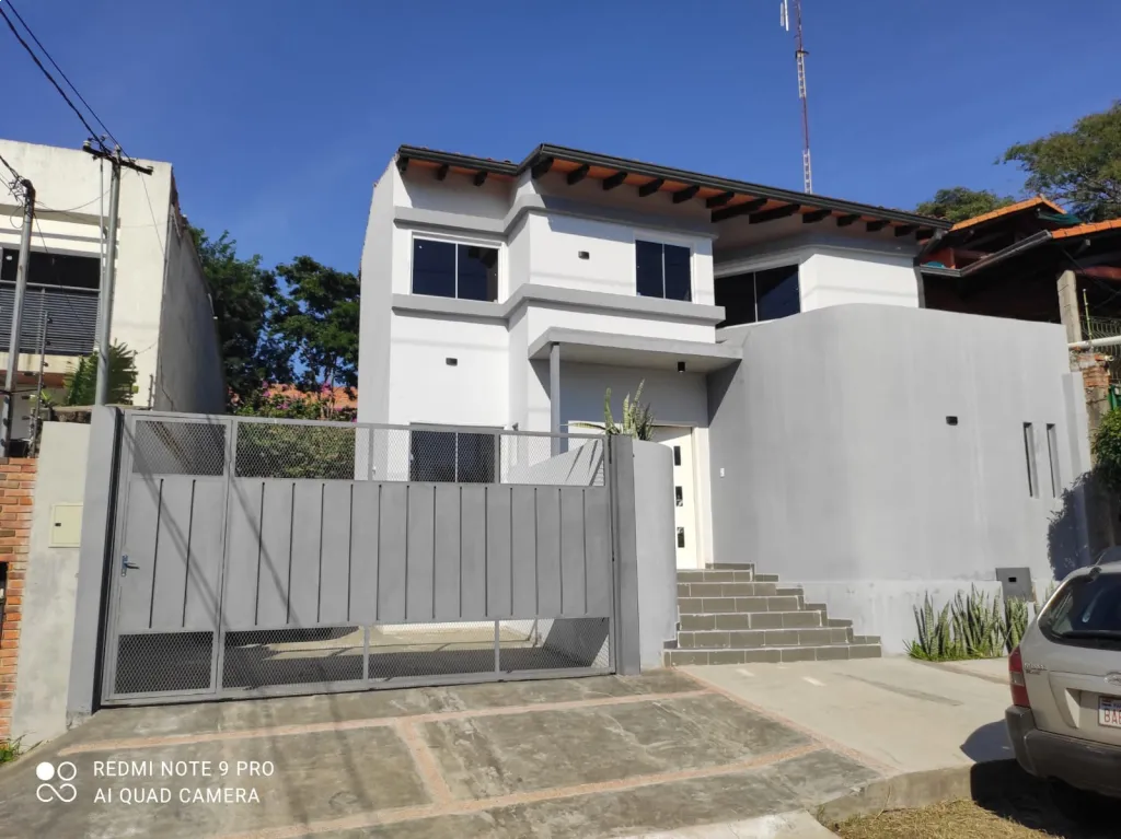 Vendo Hermosa Casa 🏡 en Lambare — foto 2