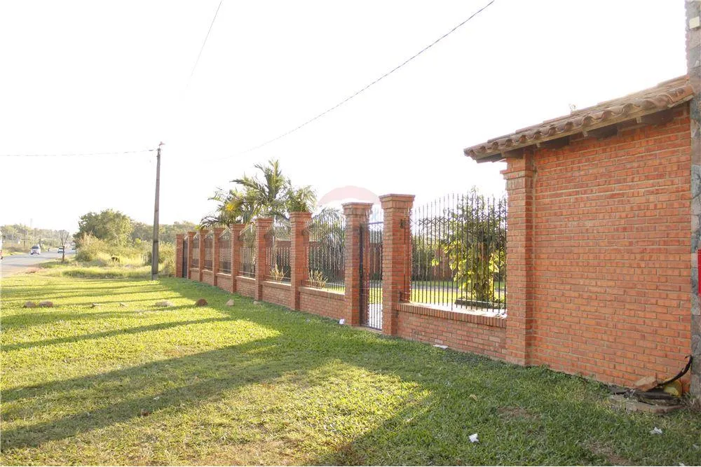 Preciosa casa y salones comerciales de 1874m2 550,000 USD — foto 2