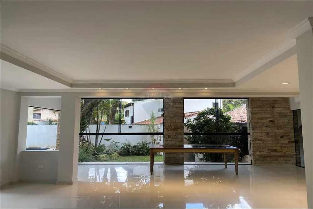 IMPORTANTE RESIDENCIA EN BARRIO CERRADO ARANJUEZ — foto 2