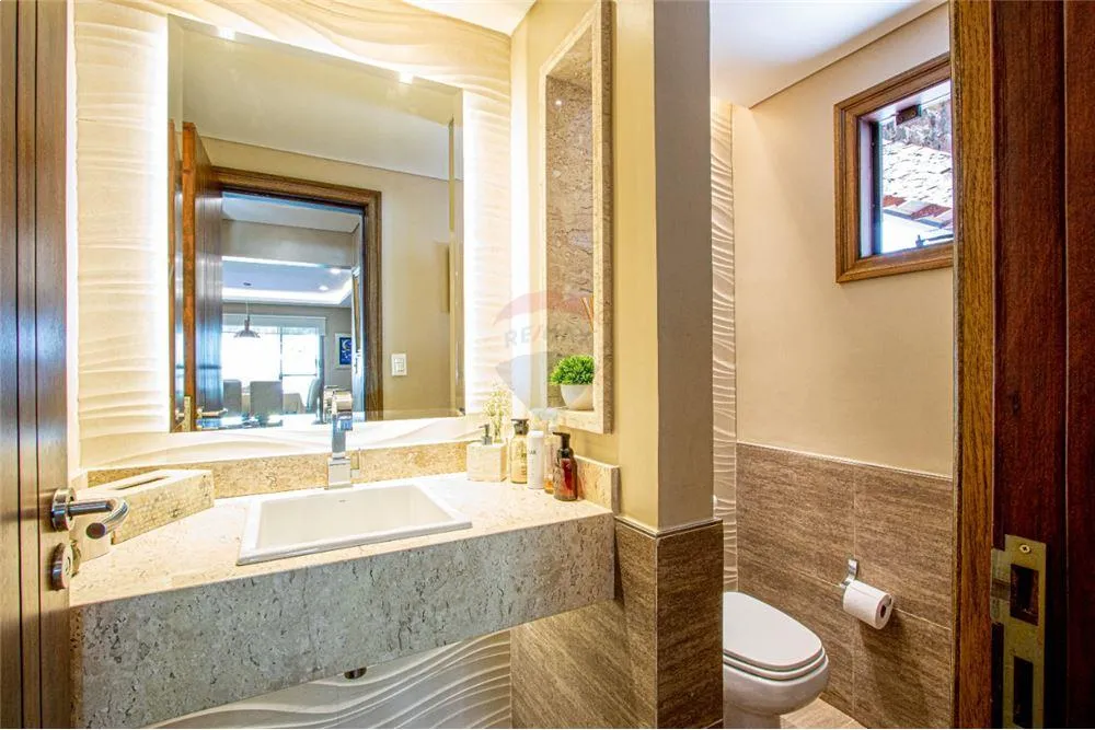 VENDO Hermosa residencia sobre avenida Molas Lopez — foto 3