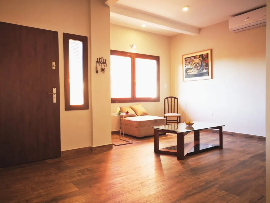 NUEVA RESIDENCIA AMPLIA Y ELEGANTE A PASOS DEL CIT — foto 3