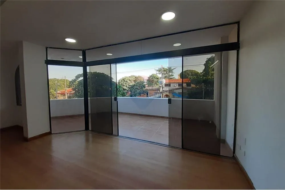 IMPONENTE RESIDENCIA DE 5 NIVELES PARA USO CORPORATIVO — foto 3