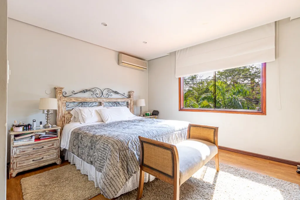 VENDO HERMOSA RESIDENCIA SOBRE MOLAS LOPEZ ZONA CASA RICA — foto 2