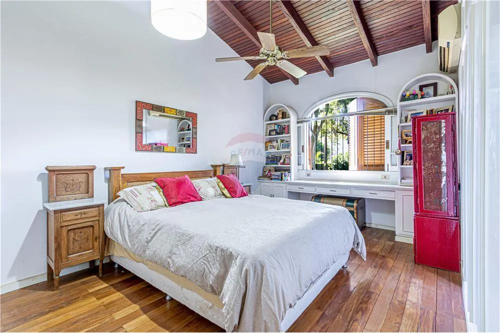 VENDO HERMOSA RESIDENCIA ZONA MCAL ESTIGARRIBIA — foto 3