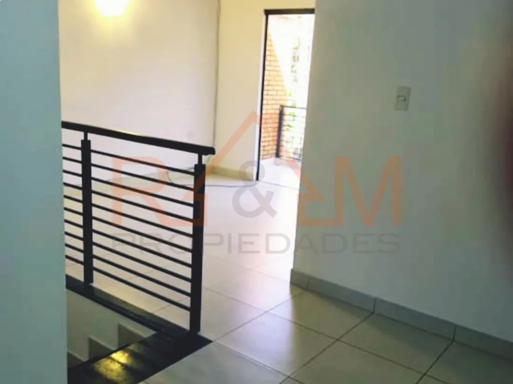 R&amp;M Propiedades OFRECE: DUPLEX EN VENTA — foto 3