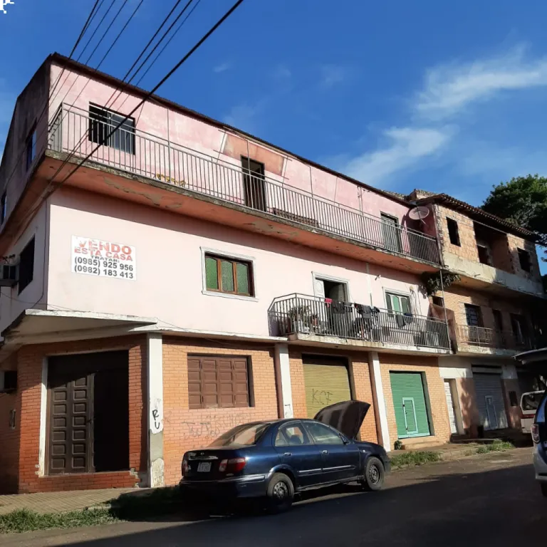 ¡ATENCION INVERSIONIATAS! Vendo una casa en inmejorable ubicación. — foto 2