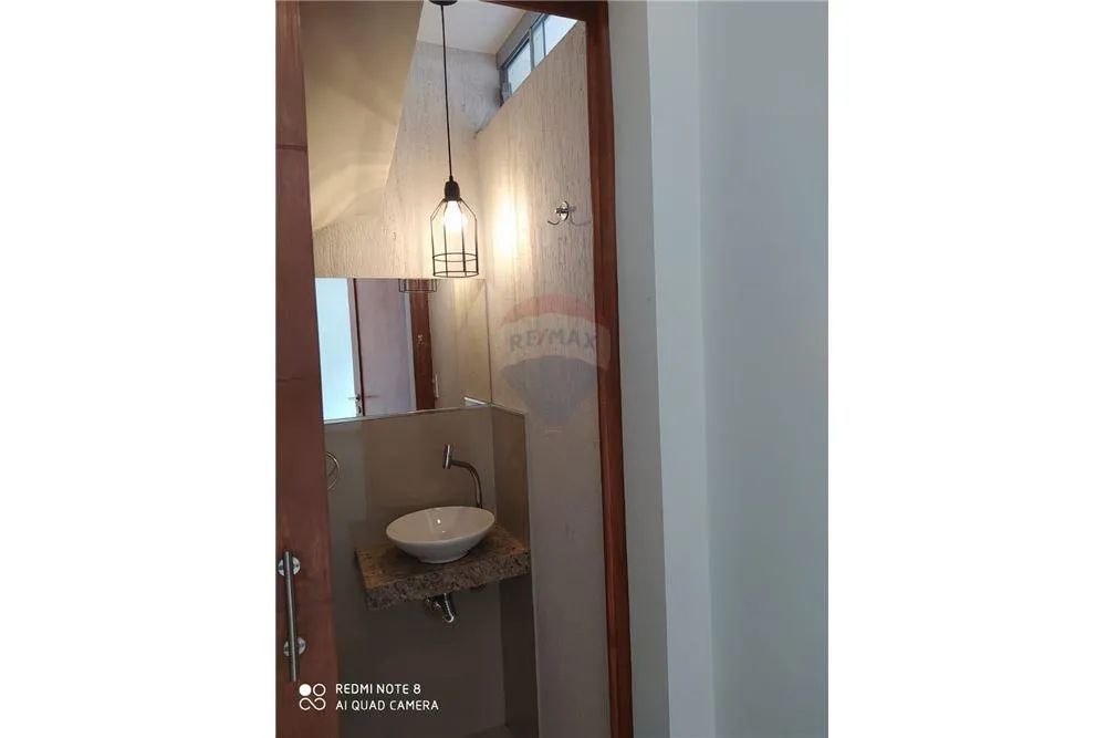 HERMOSO DUPLEX EN PRIMER BARRIO — foto 2