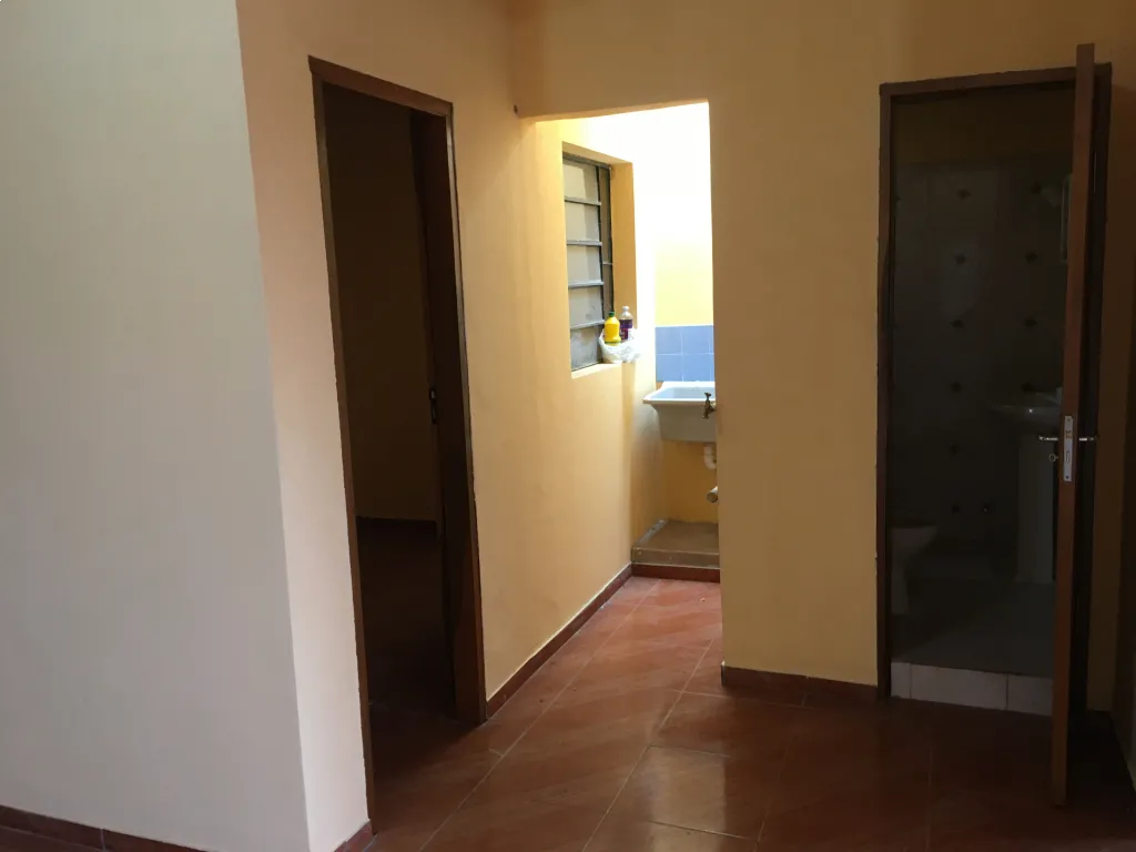 ALQUILO DEPARTAMENTO EN LAURELTY LUQUE — foto 3