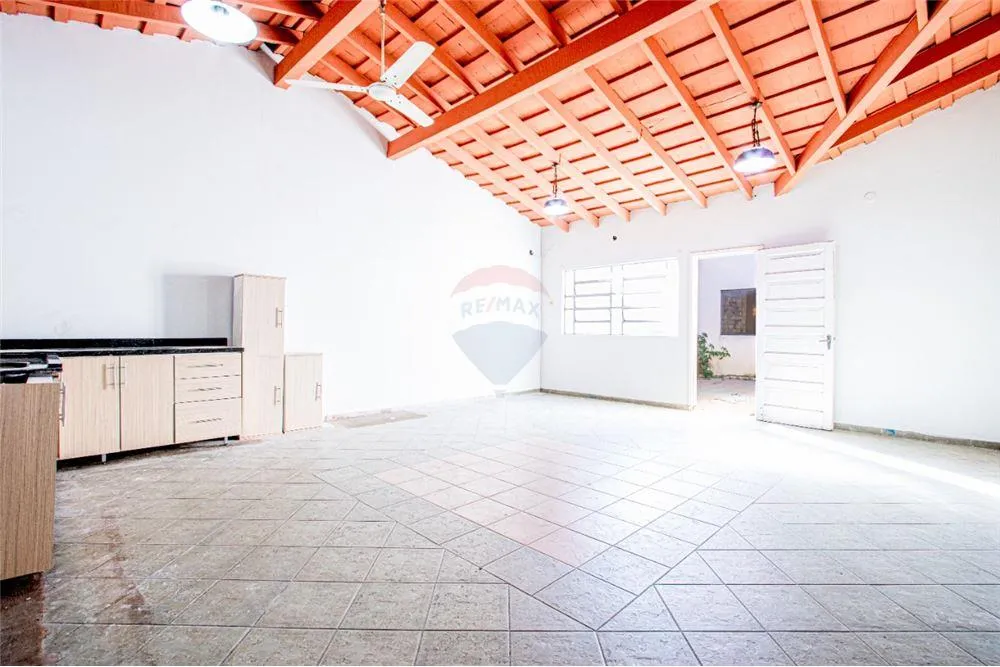 Vendo amplia casa en Asuncion - 320.000 USD. — foto 3