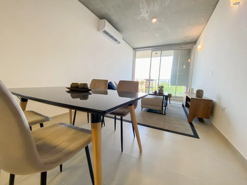 VENDO DEPARTAMENTO DE 3 DORMITORIOS (1 DE SERVICIO) CON COCHERA EN BARRIO JARA — foto 2