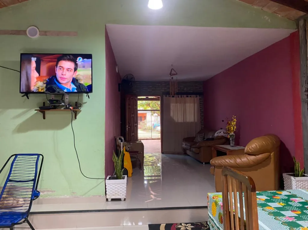 VENDO CASA Central Fernando De La Mora VENDO CASA SOBRE CALLE SIN SALIDA, ZONA NORTE — foto 3