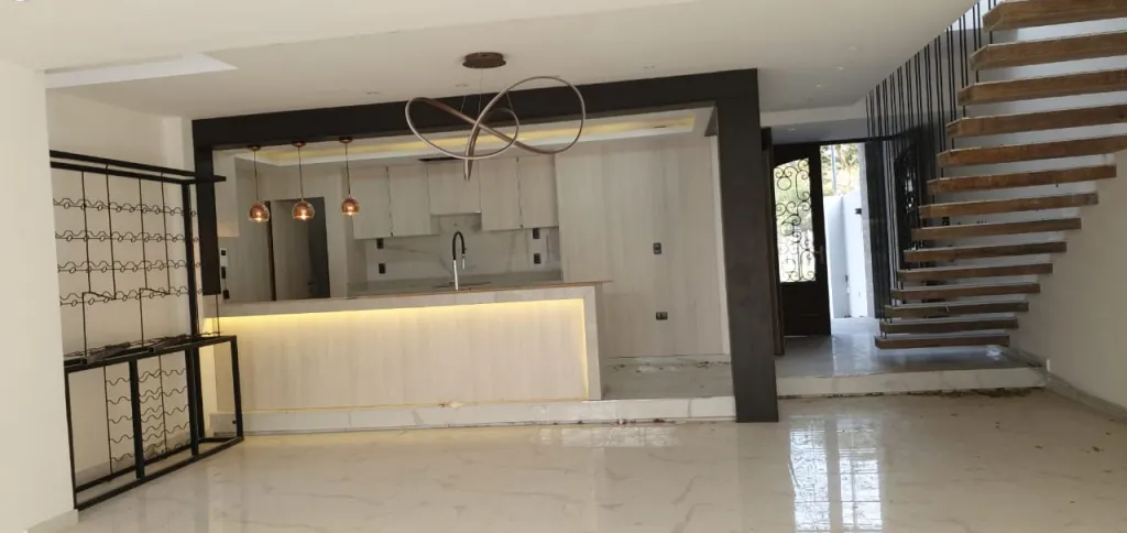 CASA RESIDENCIA EN HABITACIONAL AEROPUERTO — foto 2