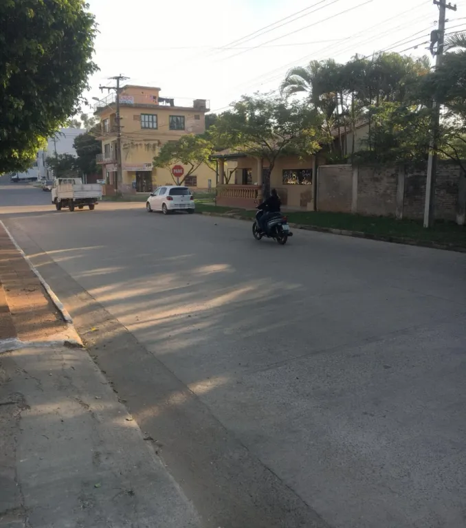 VENDO HERMOSA RESIDENCIA EN EL CENTRO DE PARAGUARI — foto 3