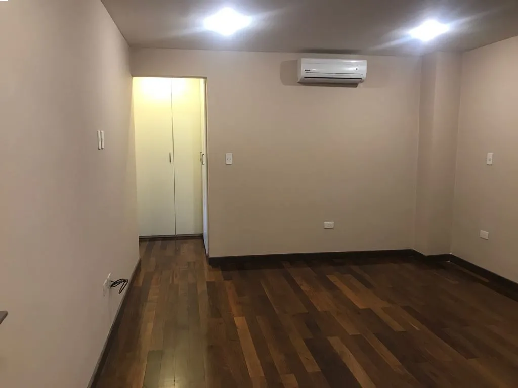 En venta departamento de 3 dormitorios en suite Barrio Villa Morra — foto 2