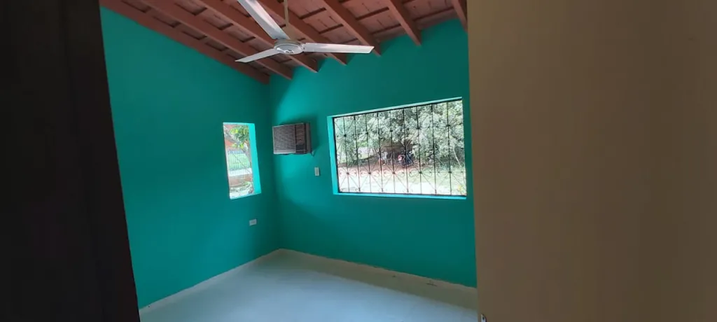 VENDO HERMOSA CASA EN ITACURUBI DE LA CORDILLERA — foto 3