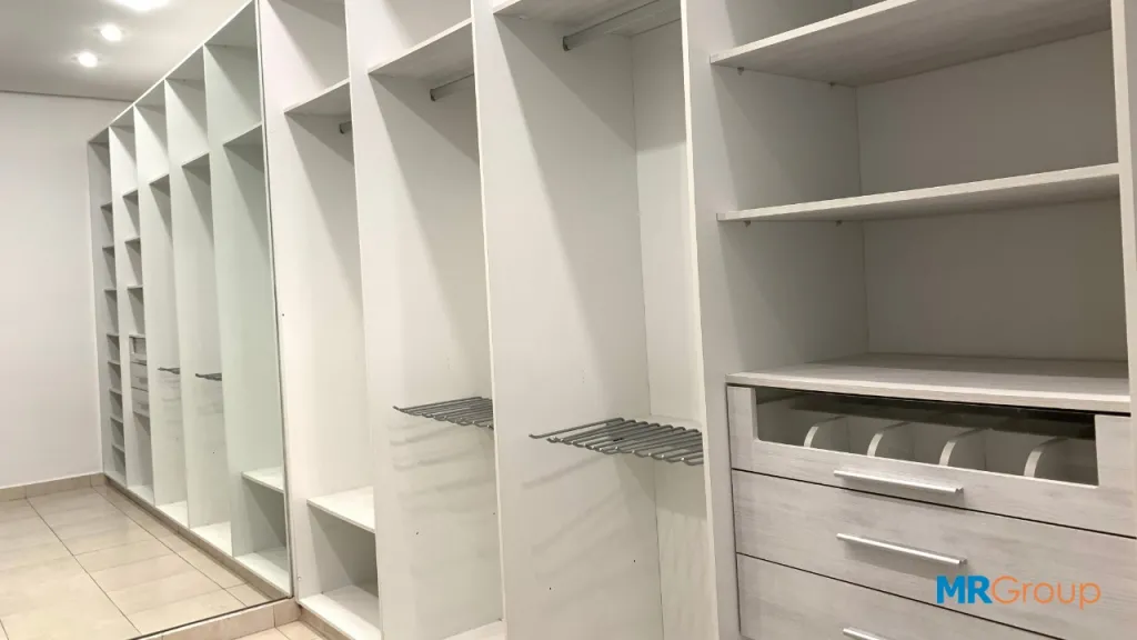DUPLEX EN BARRIO RESIDENCIAL MBURUCUYA — foto 2