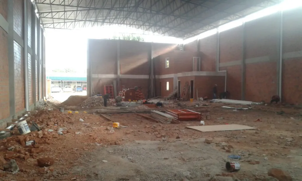 En venta depósito de 800m2 zona Mariano Roque Alonso — foto 3