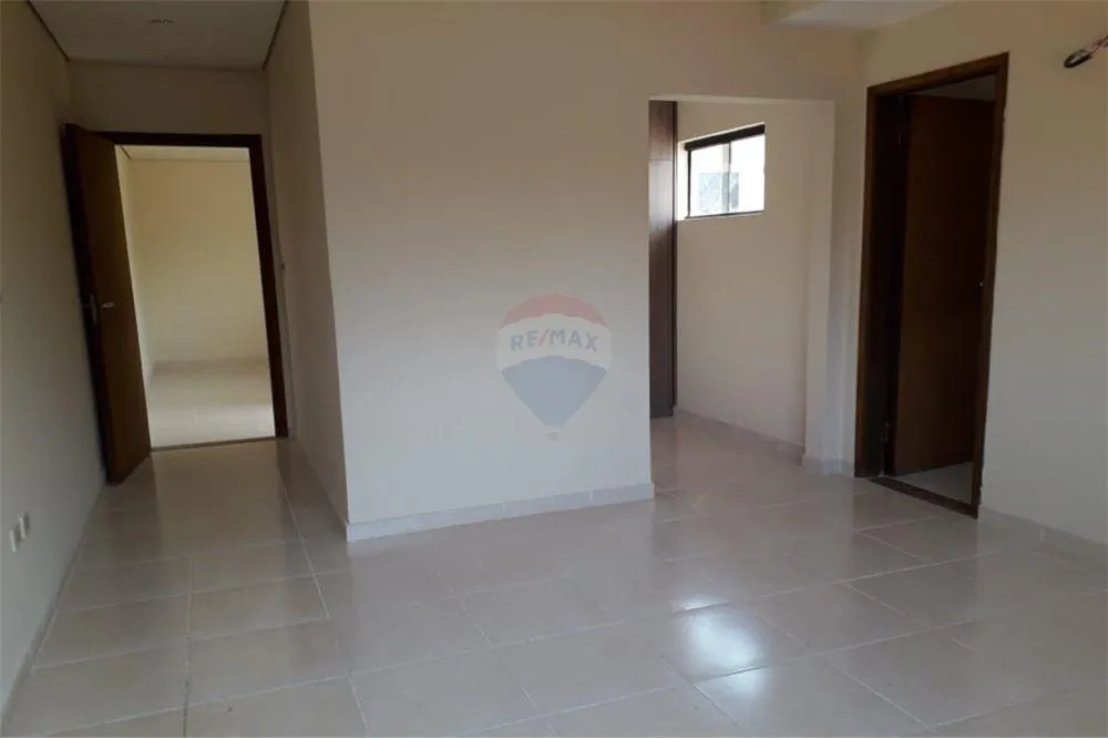 Vendo Hermoso Duplex en Ñemby - 810.000.000 Gs. — foto 3