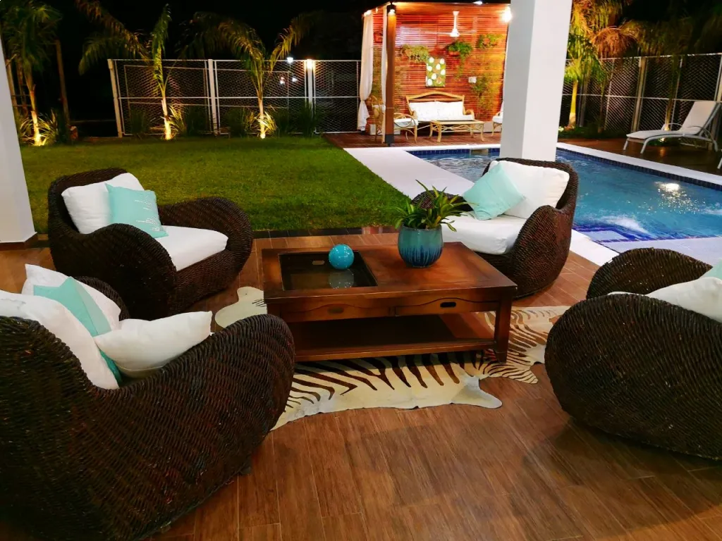 Vendo Hermosa y Lujosa Residencia con Sala de Cine! — foto 2