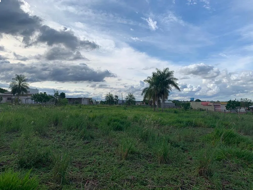 Vendo terrenos enfrente mismo del cuartel de caballería de salto del Guairá — foto 2