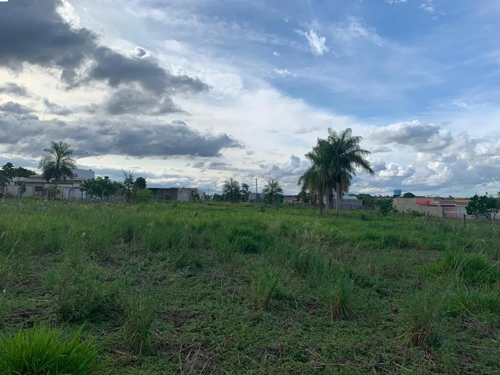 Vendo terrenos enfrente mismo del cuartel de caballería de salto del Guairá — foto 3