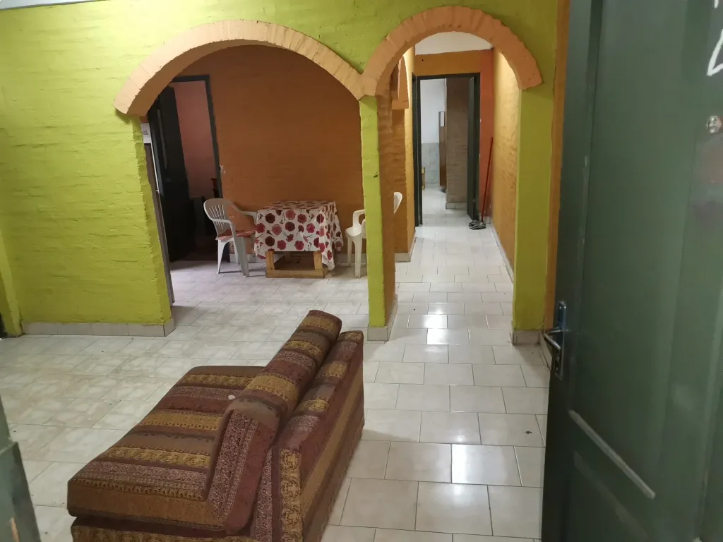 Oferto amoblado y cómodo departamento zona terminal!!! A pasos de joseph coiffure!! — foto 2
