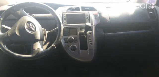 Toyota Ractis 2005 - foto 2