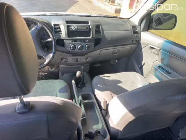 Toyota Hilux 2012 - foto 6