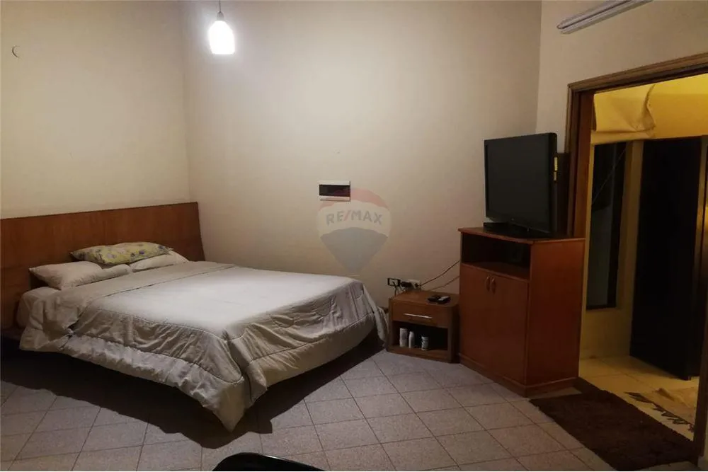 Vendo hermosa y amplia casa ubicada Bo. San Miguel - San Lorenzo a 7 cuadras de Mcal.Lopez — foto 2