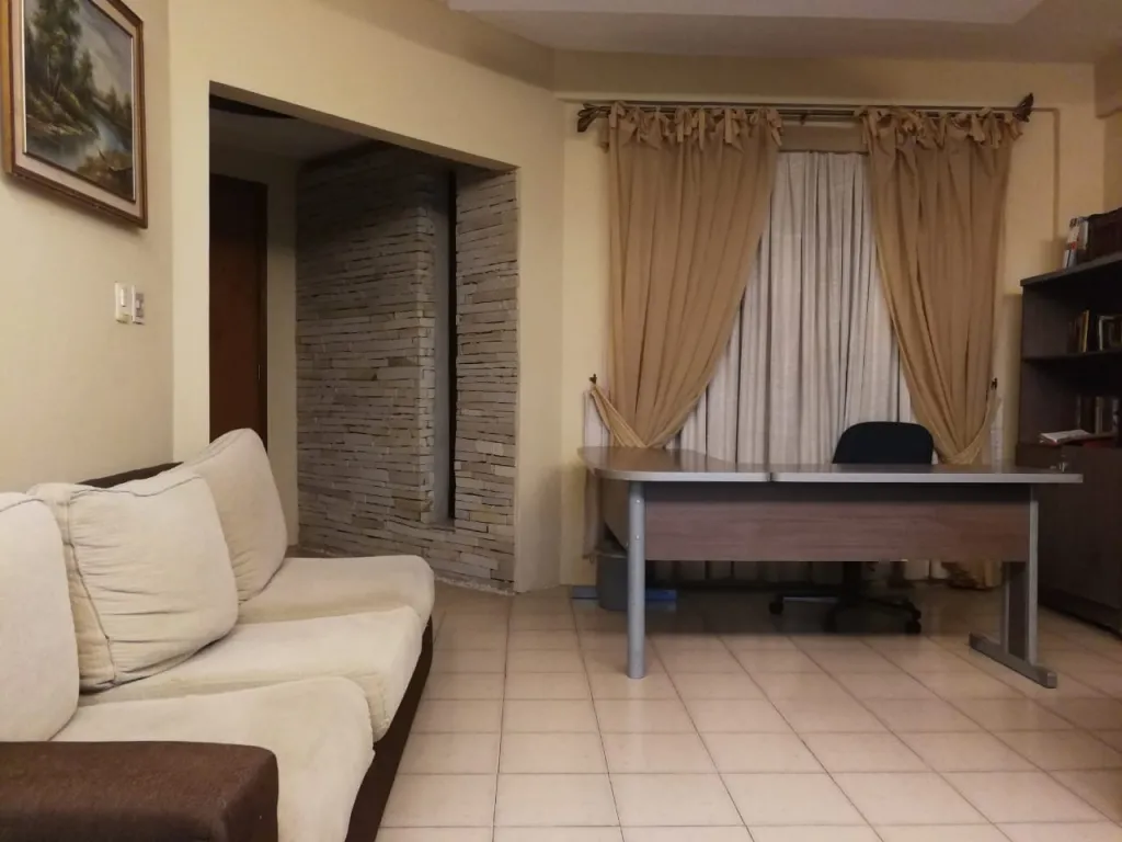Vendo hermosa y amplia casa ubicada Bo. San Miguel - San Lorenzo a 7 cuadras de Mcal.Lopez — foto 3