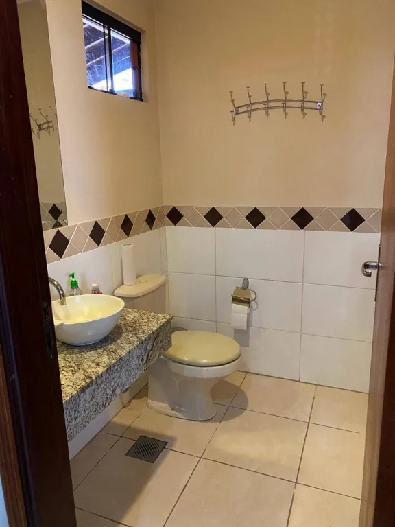 HERMOSA CASA EN BARRIO LAS LOMAS! — foto 2