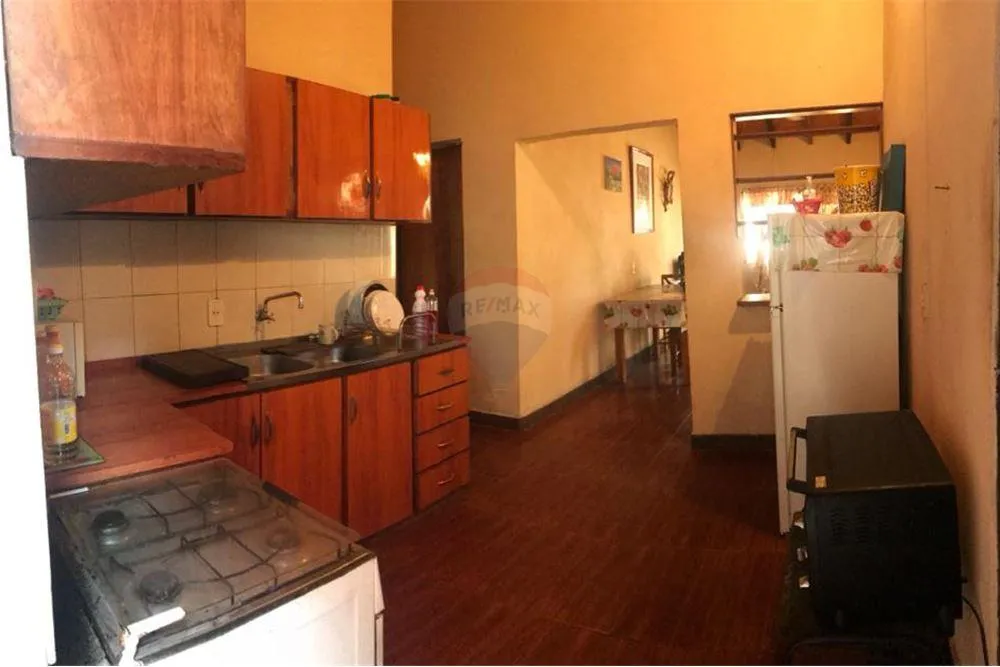 VENDO CHALET EN ZONA PRIVILEGIADA [MBURUCUYA] — foto 2