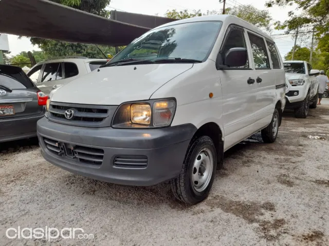 Toyota Noah 2004 — foto 4