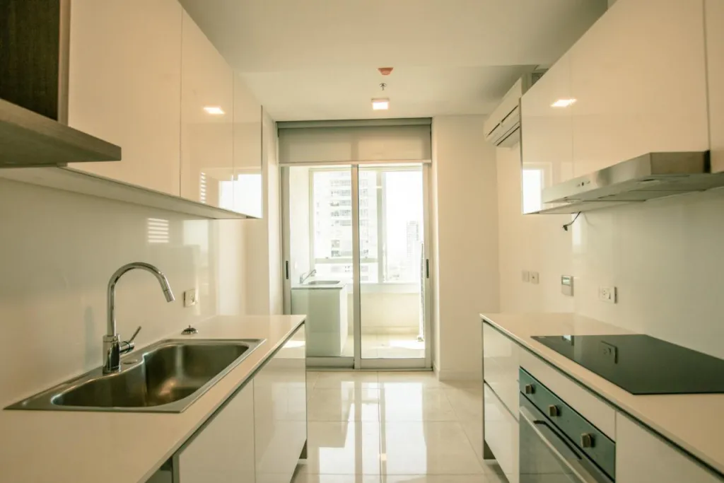Alquilo departamento en edificio Eminent — foto 3