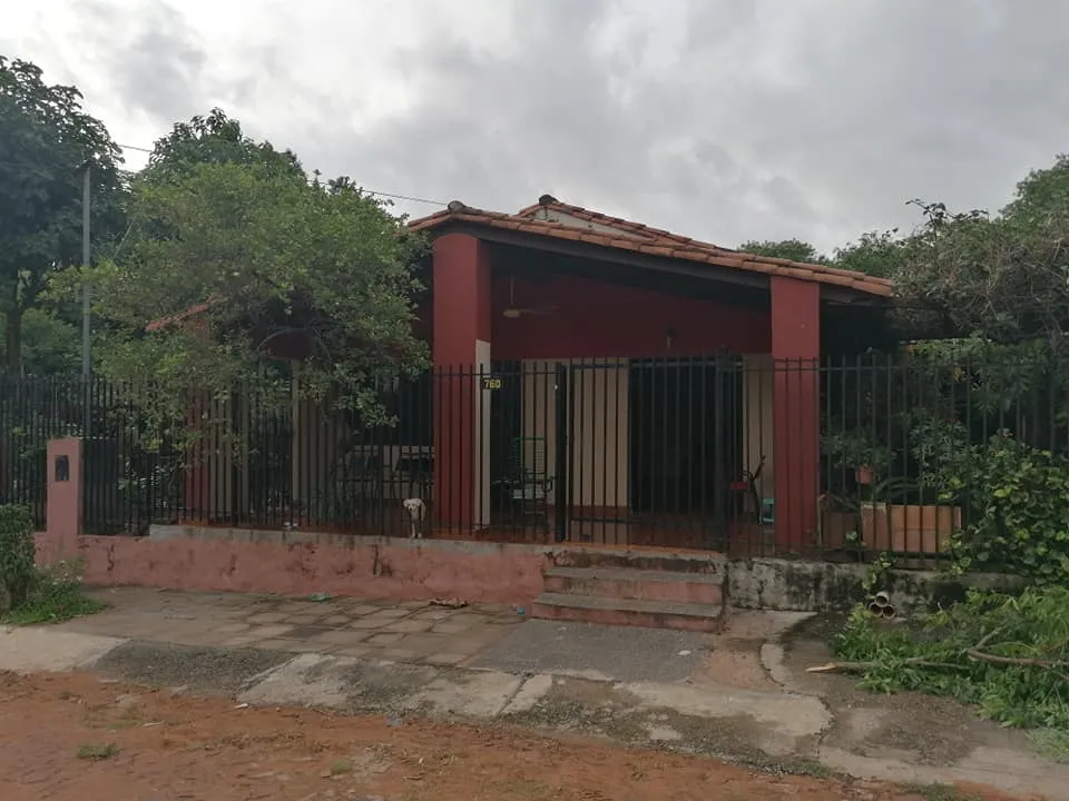 Vendo casa en esquina en la ciudad de Ñemby — foto 2