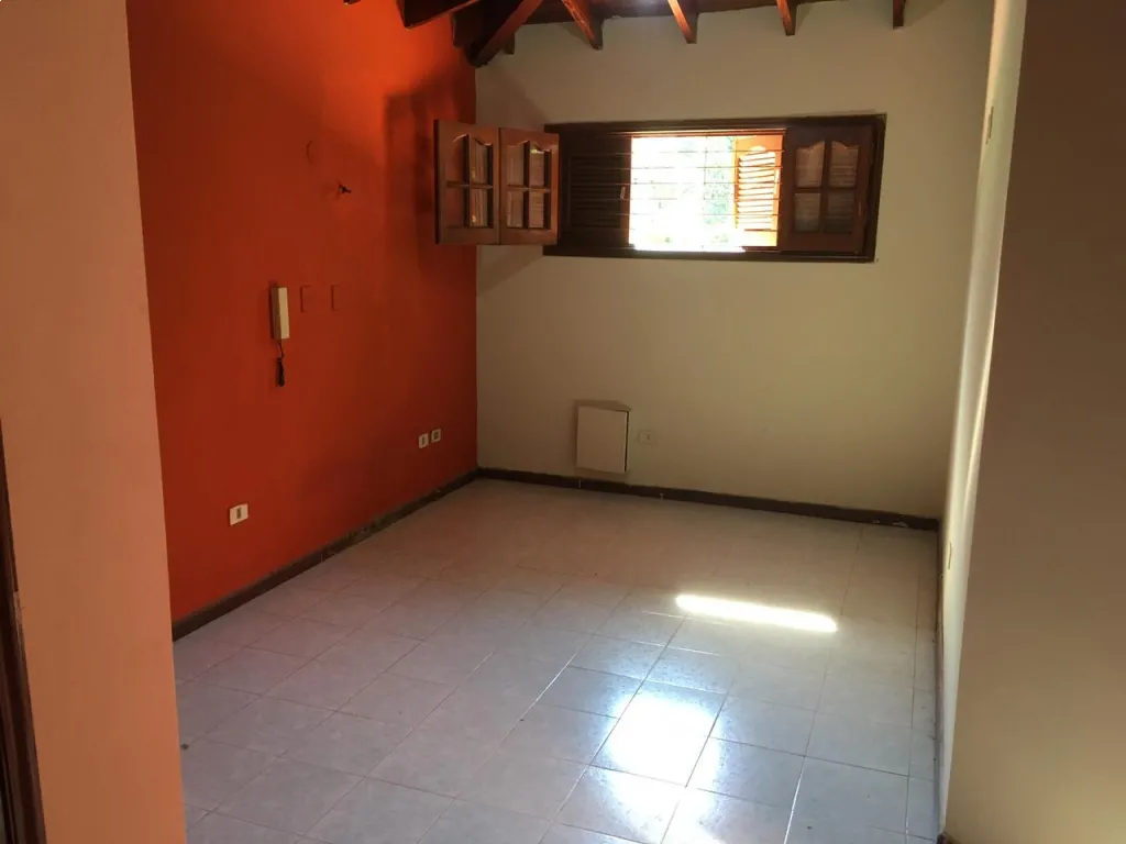 Amplia Casa en Lambare con piscina y quincho — foto 3