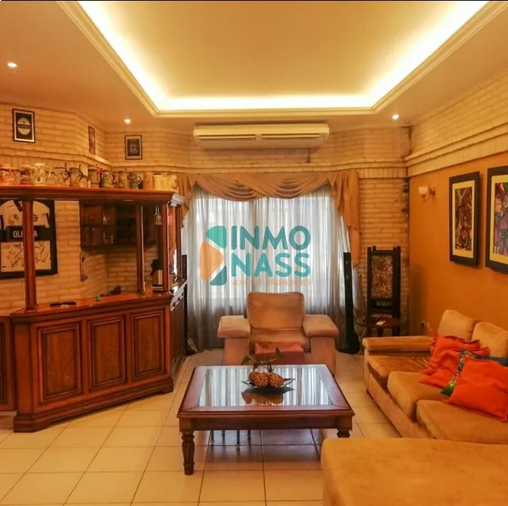 Casa en venta en Loma Merlo Luque — foto 3
