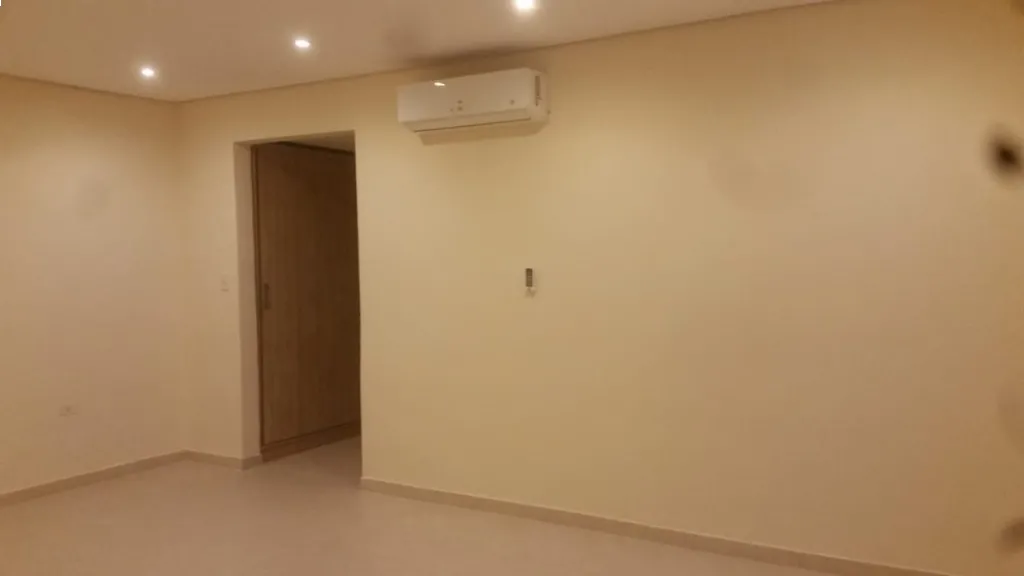 VENDO AMPLIO DUPLEX A ESTRENAR EN LAMBARE❗❗❗(ZONA CANAL 13) — foto 2