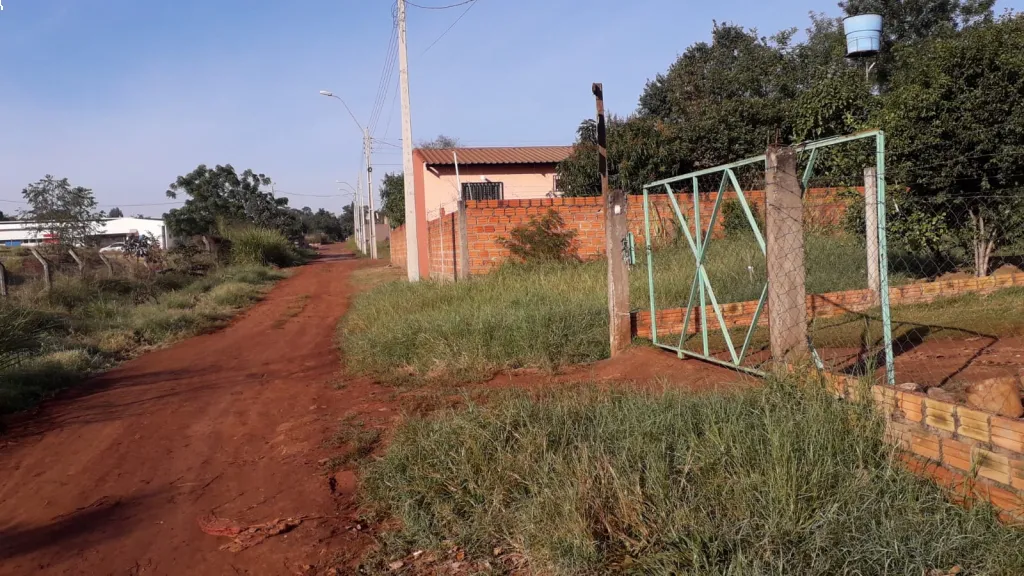 Vendo hermoso terreno con casa a metros del Palacio de Justicia del km 8 Monday — foto 2